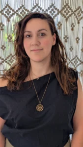 Photo portrait de la thérapeute Joana Ribeiro.